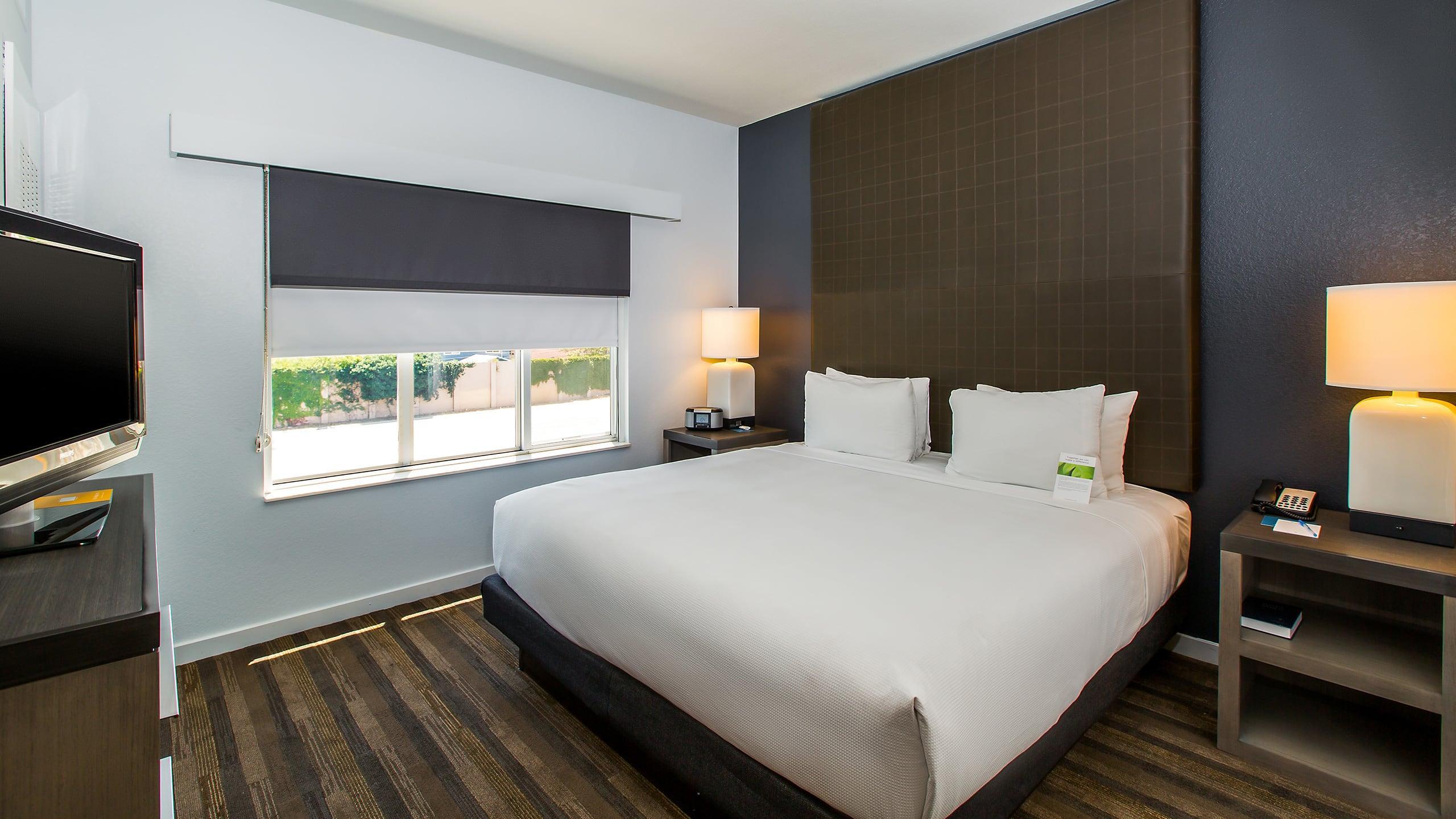 Hyatt House Hotel 3*